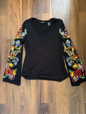 Desigual Black Long-Sleeve V-Neck Top with Colorful Floral Sleeves
